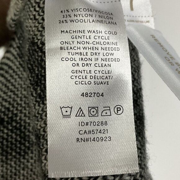 NWT LOFT Heart Mock Neck Sweater, XL, side vents, 41% Viscose/33% Nylon/26% Wool - Picture 11 of 12